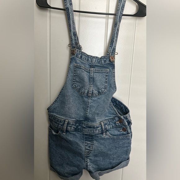 abercrombie kids Other - Abercrombie Shortall Girls size 13/14